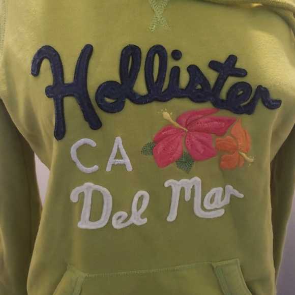 Hollister Hoodie - Picture 2 of 4